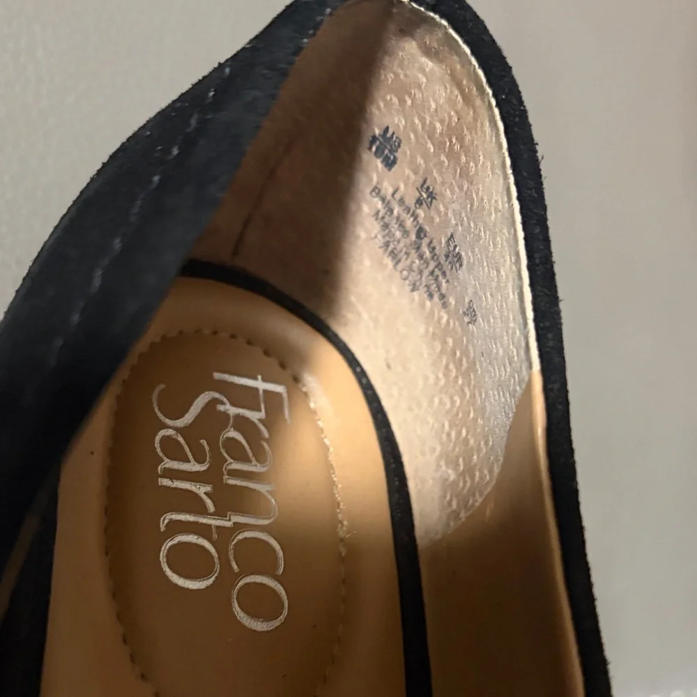 FRANCO SARTO HARLOW BLACK SUEDE BUCKLE LOAFERS SHOES. - Picture 8 of 8